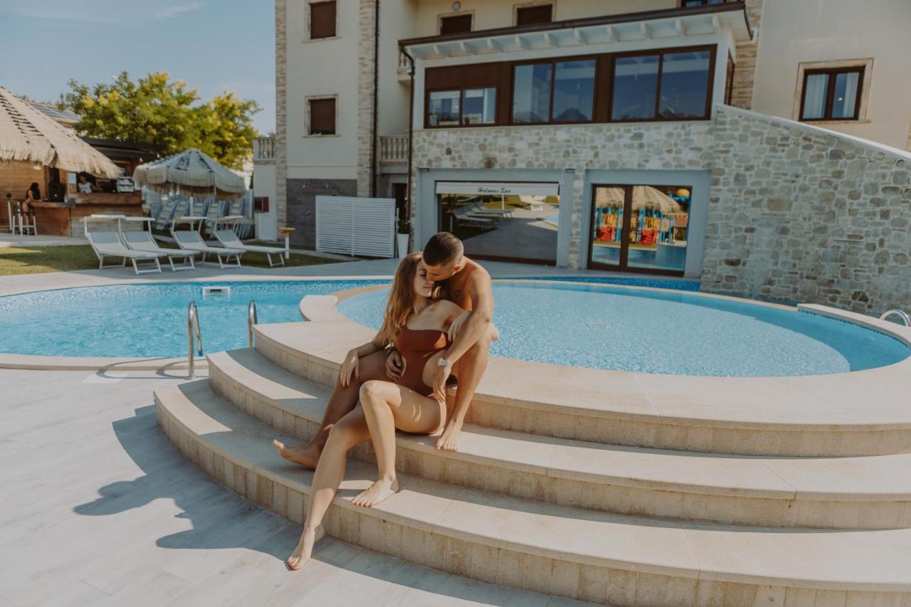 Halanus Hotel And Resort Alanno Ngoại thất bức ảnh